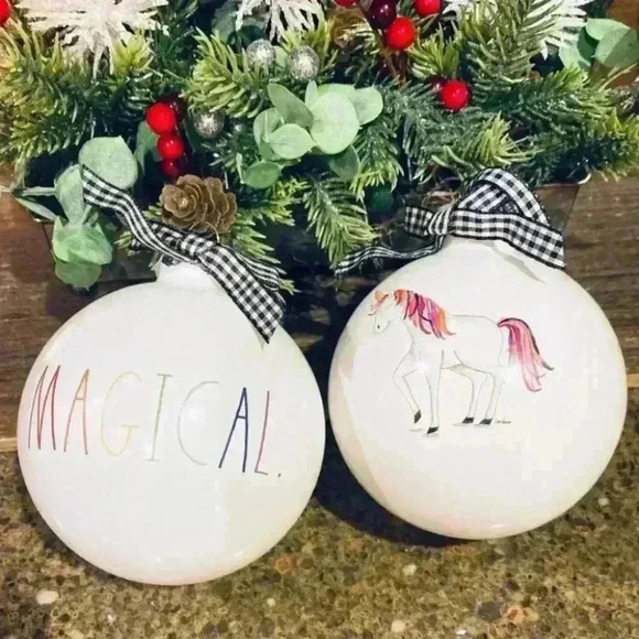 🌈🦄  NEW Rae Dunn - MAGICAL - Hard to find - LARGE Glass Unicorn Ornament SET - Picture 1 of 7